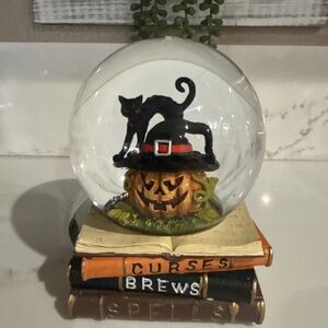Jack-O-Lantern Pumpkin Spells Brews Musical Snow Globe